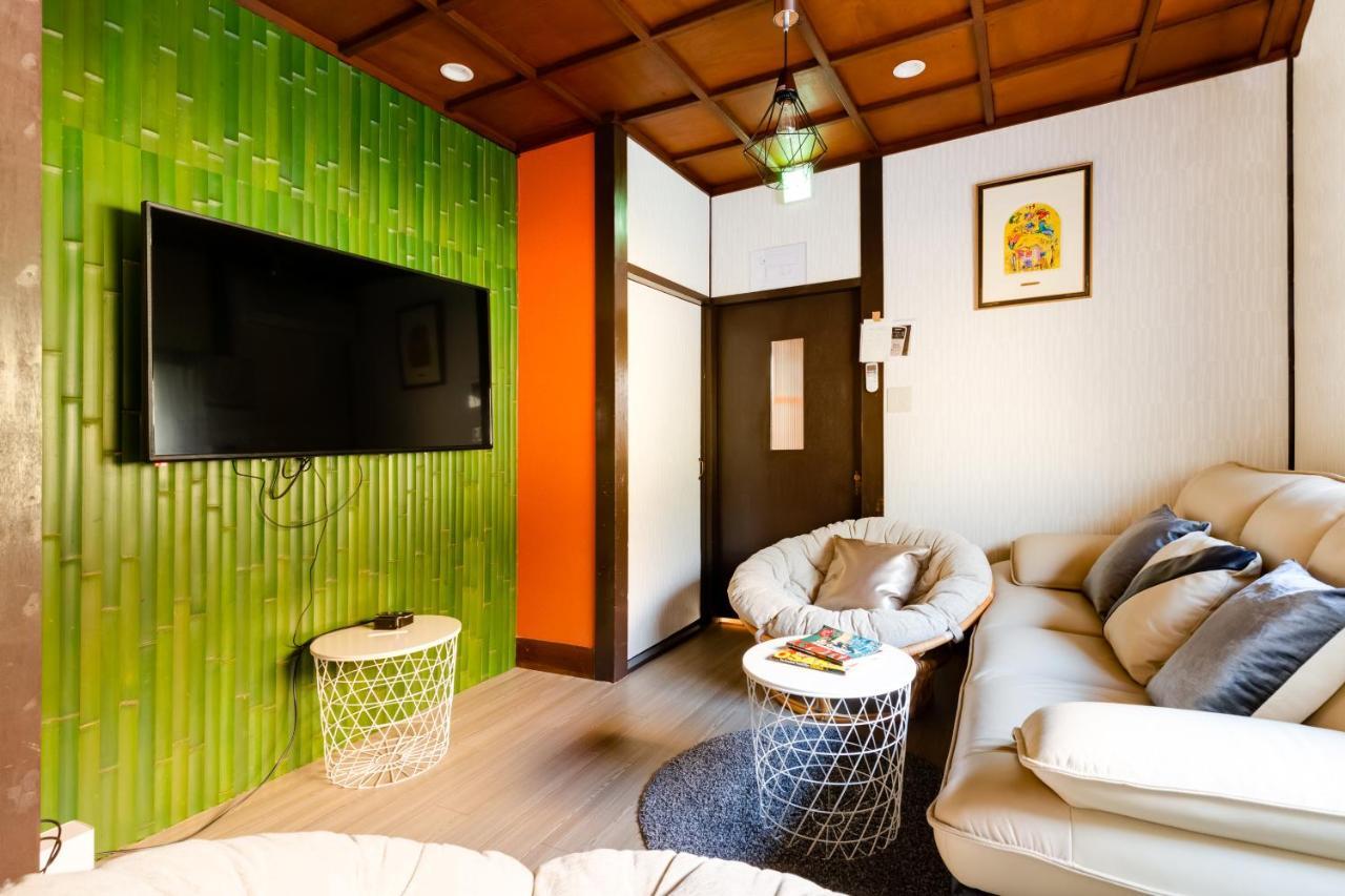 Family House Apartment Осака Екстериор снимка